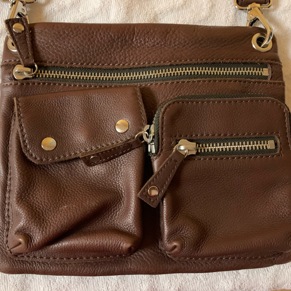 Crossbody purse